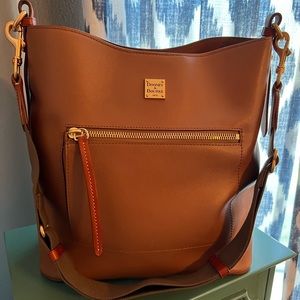 Dooney and Bourke Roxy bag